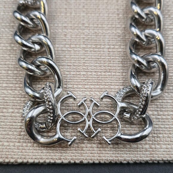 19 Inch Pavé & Quatro Guess Brand Necklace B1017 - Picture 3 of 7